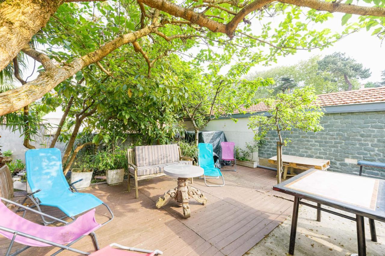 Le Doolie'S Biarritz - Siquijor Chambre Privee - Garden - Lounge Buitenkant foto